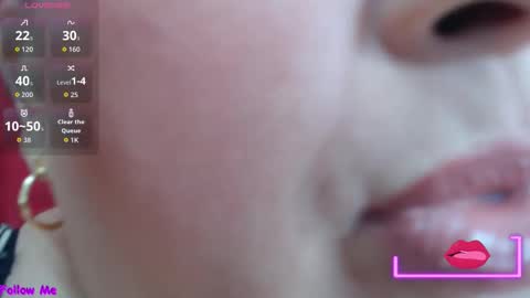 Snapshot of kerly_doll chatting on October 14, 2025, 12:50 pm K E R L Y online show from October 14, 2025, 12:50 pm