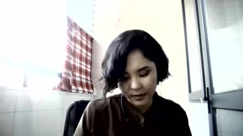 Jenny  online show from November 30, 2025, 8:40 am