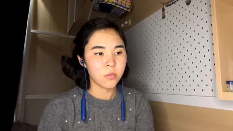 Jenny  online show from March 30, 2026, 9:54 am