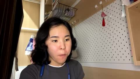 Jenny  online show from May 30, 2026, 9:06 am