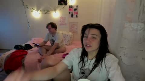 Snapshot of kesh_mne chatting on May 3, 2026, 7:53 pm kesh_mne online show from May 3, 2026, 7:53 pm