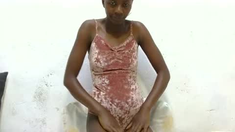 keshleyivy online show from July 24, 2026, 7:12 pm
