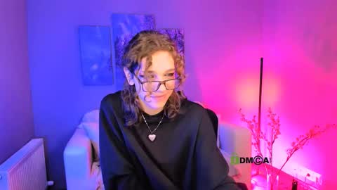 kevi here online show from September 9, 2025, 7:13 pm