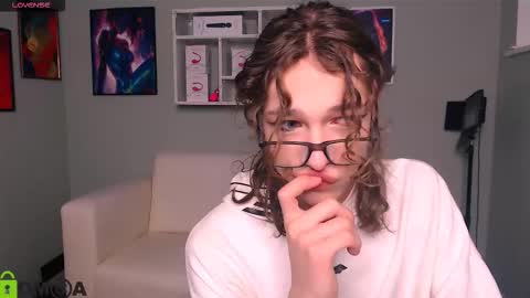 kevi here online show from October 1, 2025, 9:26 am