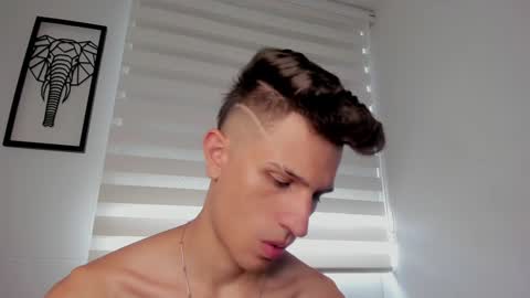 Snapshot of kevin_ahs1 chatting on December 6, 2024, 5:11 pm Kevin Ahs online show from December 6, 2024, 5:11 pm