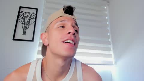 Snapshot of kevin_ahs1 chatting on December 11, 2024, 3:58 pm Kevin Ahs online show from December 11, 2024, 3:58 pm