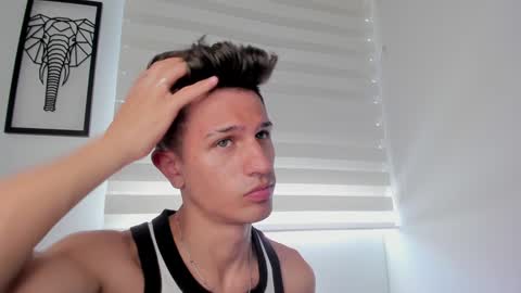 Snapshot of kevin_ahs1 chatting on December 16, 2024, 4:16 pm Kevin Ahs online show from December 16, 2024, 4:16 pm