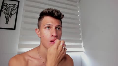 Snapshot of kevin_ahs1 chatting on January 28, 2025, 3:35 pm Kevin Ahs online show from January 28, 2025, 3:35 pm