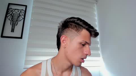 Snapshot of kevin_ahs1 chatting on February 13, 2025, 3:03 pm Kevin Ahs online show from February 13, 2025, 3:03 pm