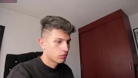 Snapshot of kevin_ahs1 chatting on September 9, 2025, 5:45 pm Kevin Ahs online show from September 9, 2025, 5:45 pm