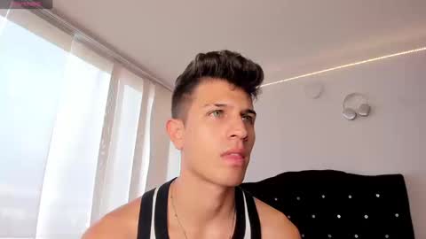 Snapshot of kevin_ahs1 chatting on September 19, 2025, 9:48 pm Kevin Ahs online show from September 19, 2025, 9:48 pm