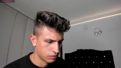 Snapshot of kevin_ahs1 chatting on October 4, 2025, 12:08 am Kevin Ahs online show from October 4, 2025, 12:08 am