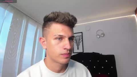 Snapshot of kevin_ahs1 chatting on November 7, 2025, 10:21 pm Kevin Ahs online show from November 7, 2025, 10:21 pm