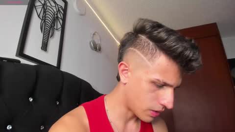 Snapshot of kevin_ahs1 chatting on November 20, 2025, 10:20 pm Kevin Ahs online show from November 20, 2025, 10:20 pm