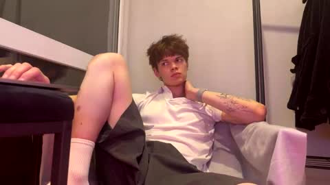 Snapshot of kevin_bucks chatting on February 17, 2026, 2:35 pm Kevin online show from February 17, 2026, 2:35 pm