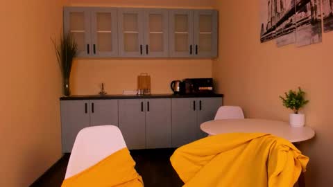 Kevin online show from November 2, 2025, 2:25 am