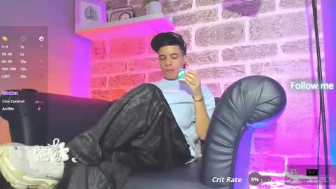 Snapshot of kevinn_blue chatting on November 5, 2025, 9:15 pm Sexy Hot Kevin online show from November 5, 2025, 9:15 pm