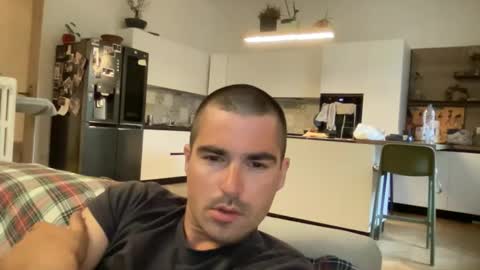 Snapshot of kevinpillobello chatting on April 29, 2026, 4:11 pm kevinpillobello online show from April 29, 2026, 4:11 pm