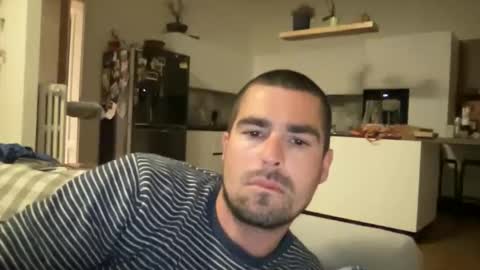 Snapshot of kevinpillobello chatting on May 12, 2026, 7:00 pm kevinpillobello online show from May 12, 2026, 7:00 pm