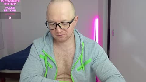 Kevin online show from June 18, 2026, 4:02 am