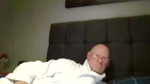 kevlooking4sez online show from April 17, 2026, 11:08 pm