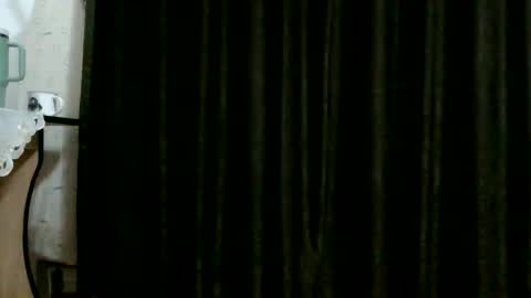 Snapshot of kevyndevill chatting on October 20, 2025, 3:01 pm Kevyn online show from October 20, 2025, 3:01 pm