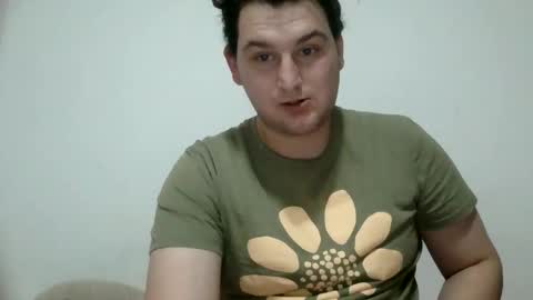 Snapshot of kevyndevill chatting on October 29, 2025, 3:47 pm Kevyn online show from October 29, 2025, 3:47 pm