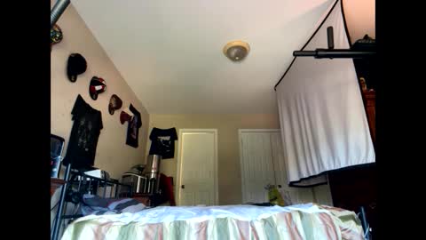 Keybump online show from October 13, 2025, 2:06 pm