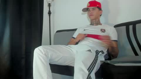 Snapshot of keydamian chatting on July 14, 2026, 11:43 pm keydamian online show from July 14, 2026, 11:43 pm