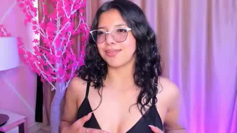 Keyla noa online show from February 28, 2026, 7:26 pm