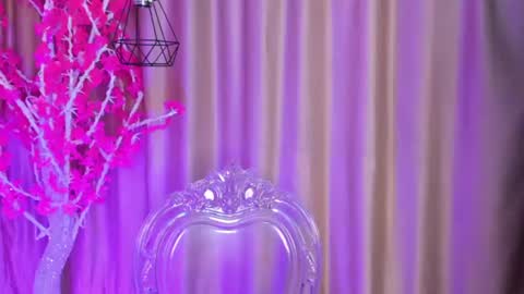 Keyla noa online show from July 4, 2026, 11:27 am