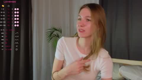 Snapshot of keylalong chatting on February 20, 2025, 3:08 pm Hi Im Mary Glad to see you in my room PVT is open online show from February 20, 2025, 3:08 pm