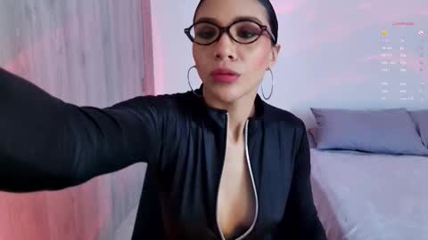 Keyla online show from March 29, 2026, 11:43 am