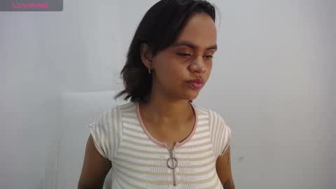 Snapshot of keyli_sweet chatting on November 7, 2025, 9:37 pm Keyla online show from November 7, 2025, 9:37 pm