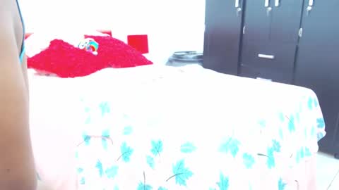 Sandy Saenz online show from February 4, 2025, 10:32 am