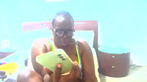 Snapshot of keysenbaexx19 chatting on April 15, 2026, 6:48 pm keysenbarxx19 online show from April 15, 2026, 6:48 pm