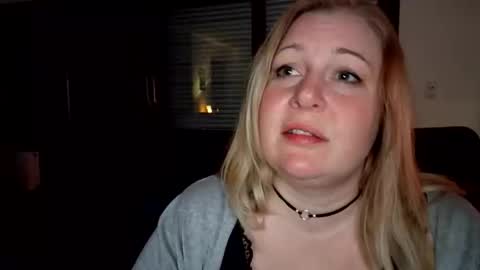 khaleesi0890 online show from November 14, 2025, 9:57 pm