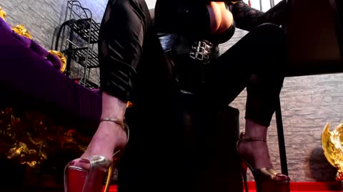 Khaleesi online show from February 4, 2025, 8:02 am