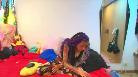 Snapshot of khaleesy13 chatting on May 9, 2026, 6:13 pm khaleesy online show from May 9, 2026, 6:13 pm