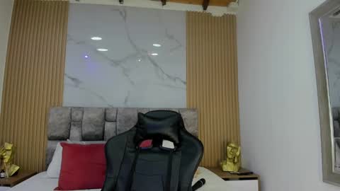 khalifa online show from January 3, 2025, 6:46 pm