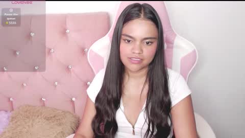 khaterin_26 online show from February 18, 2026, 2:18 am