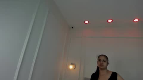 Kathe Hot online show from December 15, 2024, 10:37 pm