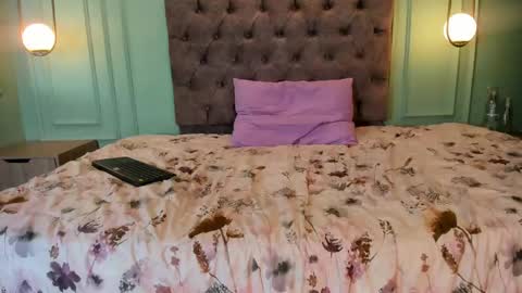 Kathe Hot online show from January 14, 2025, 10:23 pm