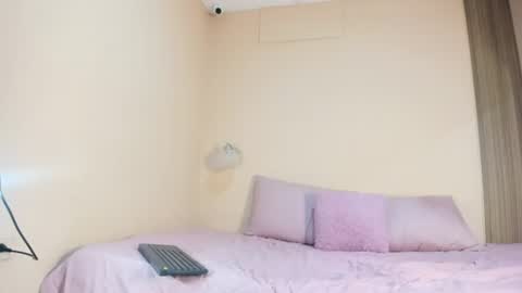 Kathe Hot online show from July 7, 2026, 7:07 pm