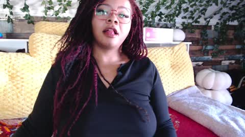 Snapshot of khayaparker chatting on February 7, 2025, 6:02 pm Khaya online show from February 7, 2025, 6:02 pm