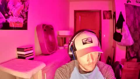 KevKev online show from December 15, 2025, 11:36 am