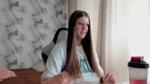 kianna_dior_ online show from May 24, 2026, 8:08 am
