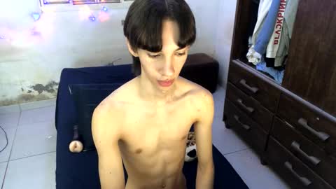 kiantwink online show from January 6, 2025, 9:54 pm