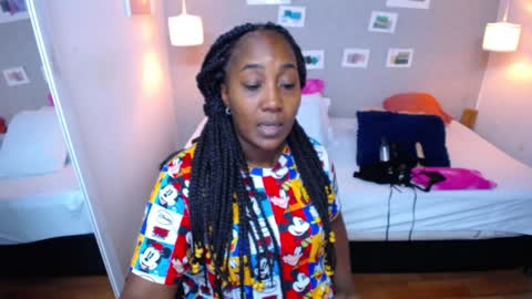 Kiara online show from December 11, 2024, 2:54 pm