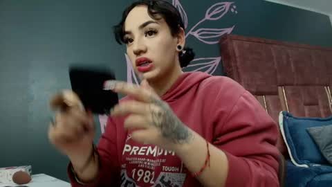 Snapshot of kiara_fox__ chatting on May 7, 2026, 9:42 pm KIARA FOX online show from May 7, 2026, 9:42 pm